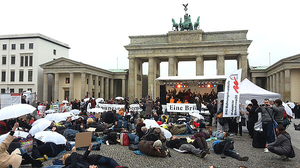 Flashmob vor dem Brandenburger Tor (Foto: T. Specht)